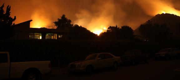 wildfire in neighborhood