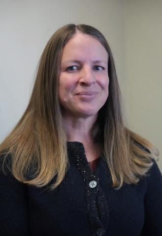 Stefanie Boster headshot